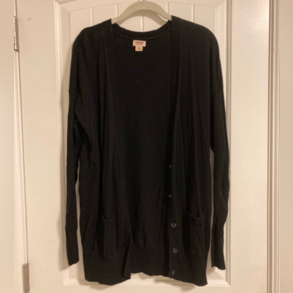 Black Long Sleeve Cardigan (XL)